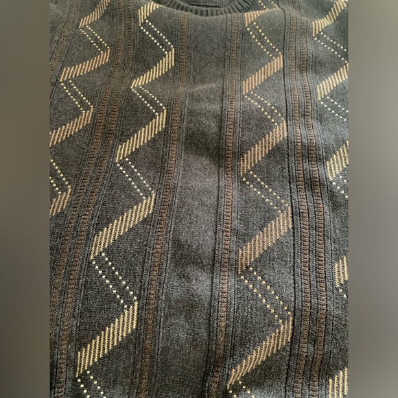 Men’s Sweater. Size 2XL. EUC - Picture 7 of 7